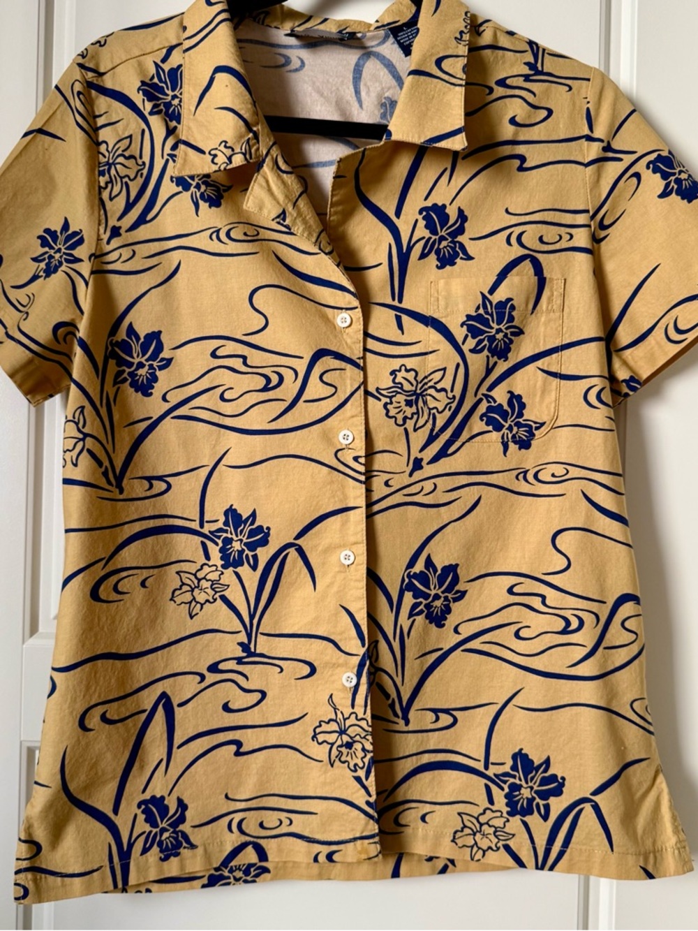Honolua Hawaiian Floral Button Down Shirt M Beige Navy Aloha Wave Print